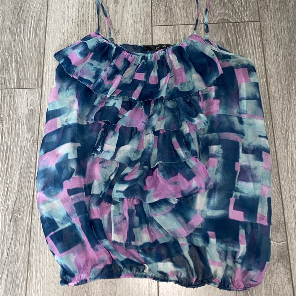 100% silk top. Extra-Small